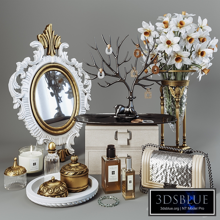Decorative set for ladies dressing table