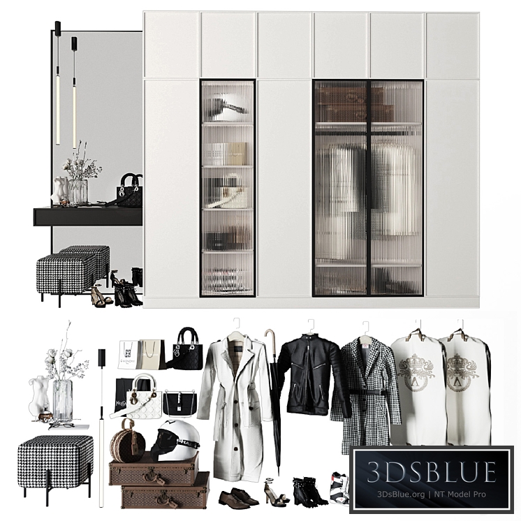 Composition in the hallway_112