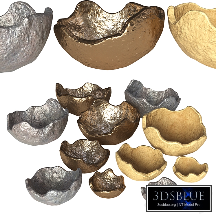 Set of decorative bowls