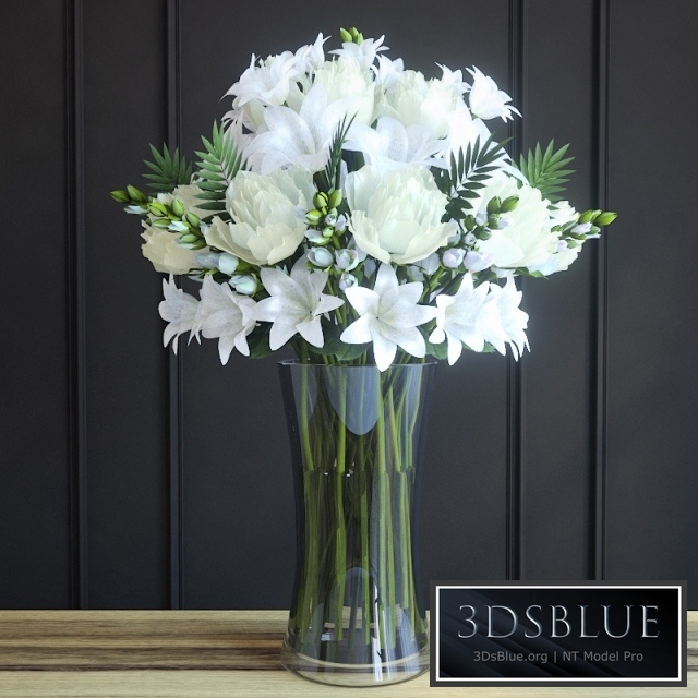 Bouquet of roses and gerberas