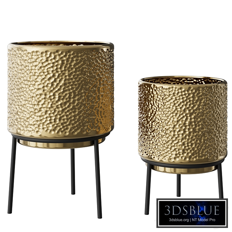 Set of metal flowerpots