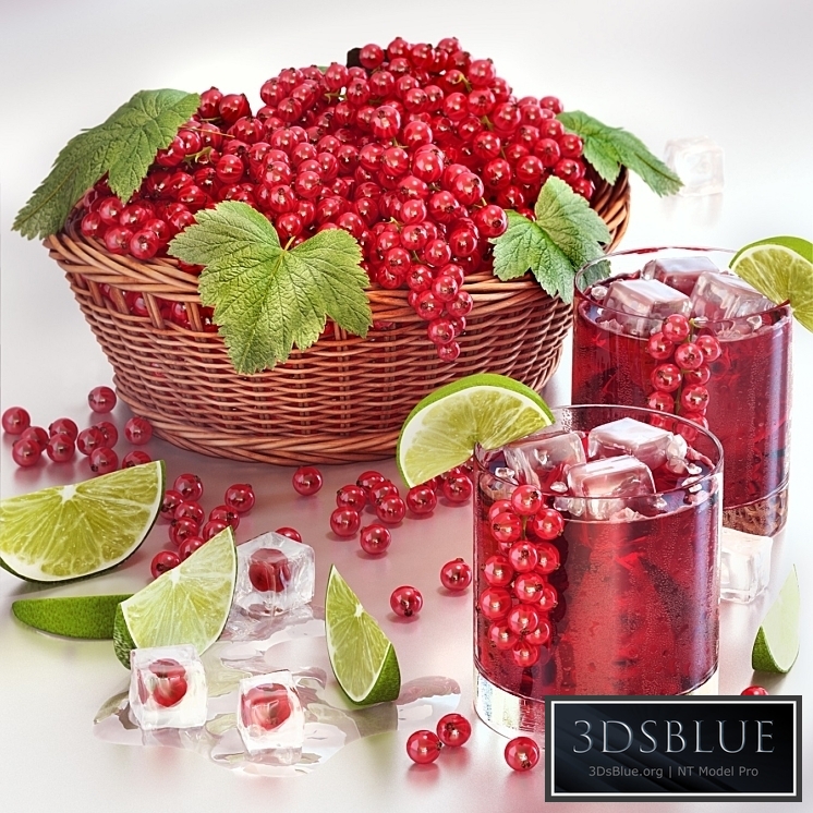 Currant juice with berries